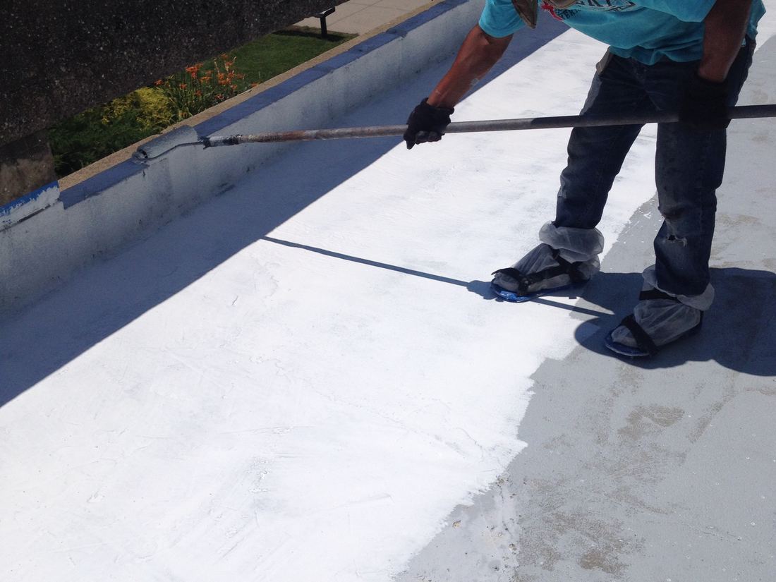 Commercial flat roof replacement