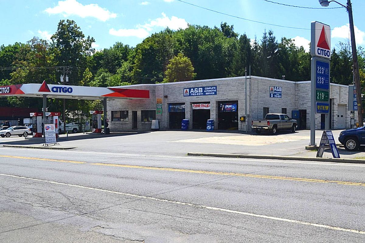 A & B Citgo Service Station, Harriman, NY &mdash; roof replacement by Frank Stevens & Sons