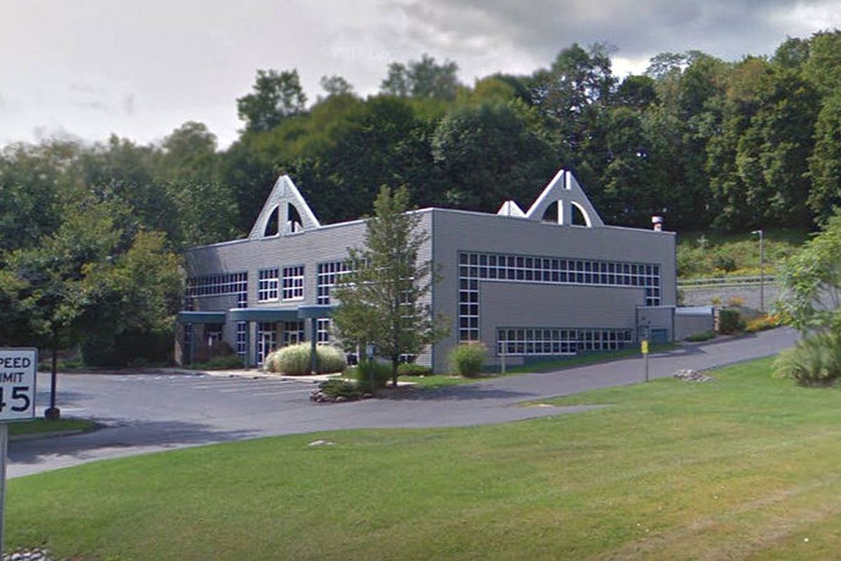 Commercial Building, Middletown, NY &mdash; roof replacement by Frank Stevens & Sons