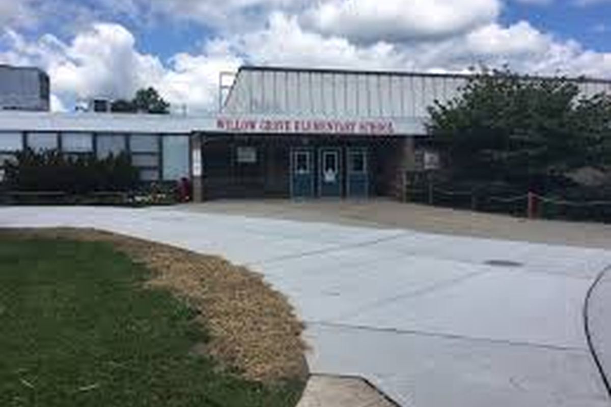 Wendy's Restaurant, Newburgh, NY &mdash; roof replacement by Frank Stevens & Sons